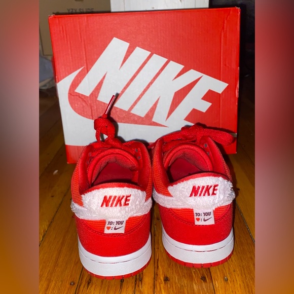 Nike Dunk Valentine Day SZ 3 - Picture 5 of 7